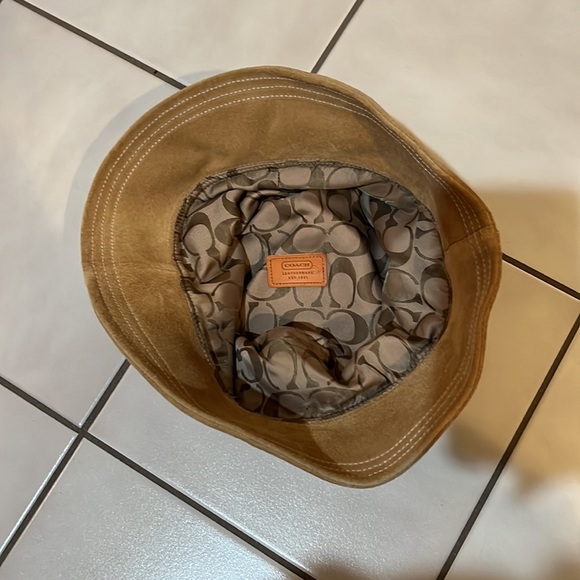 COACH HAT - Picture 3 of 6